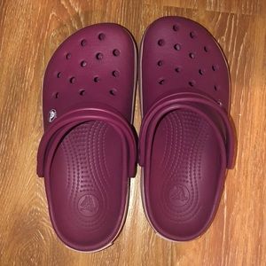 Crocs size 6